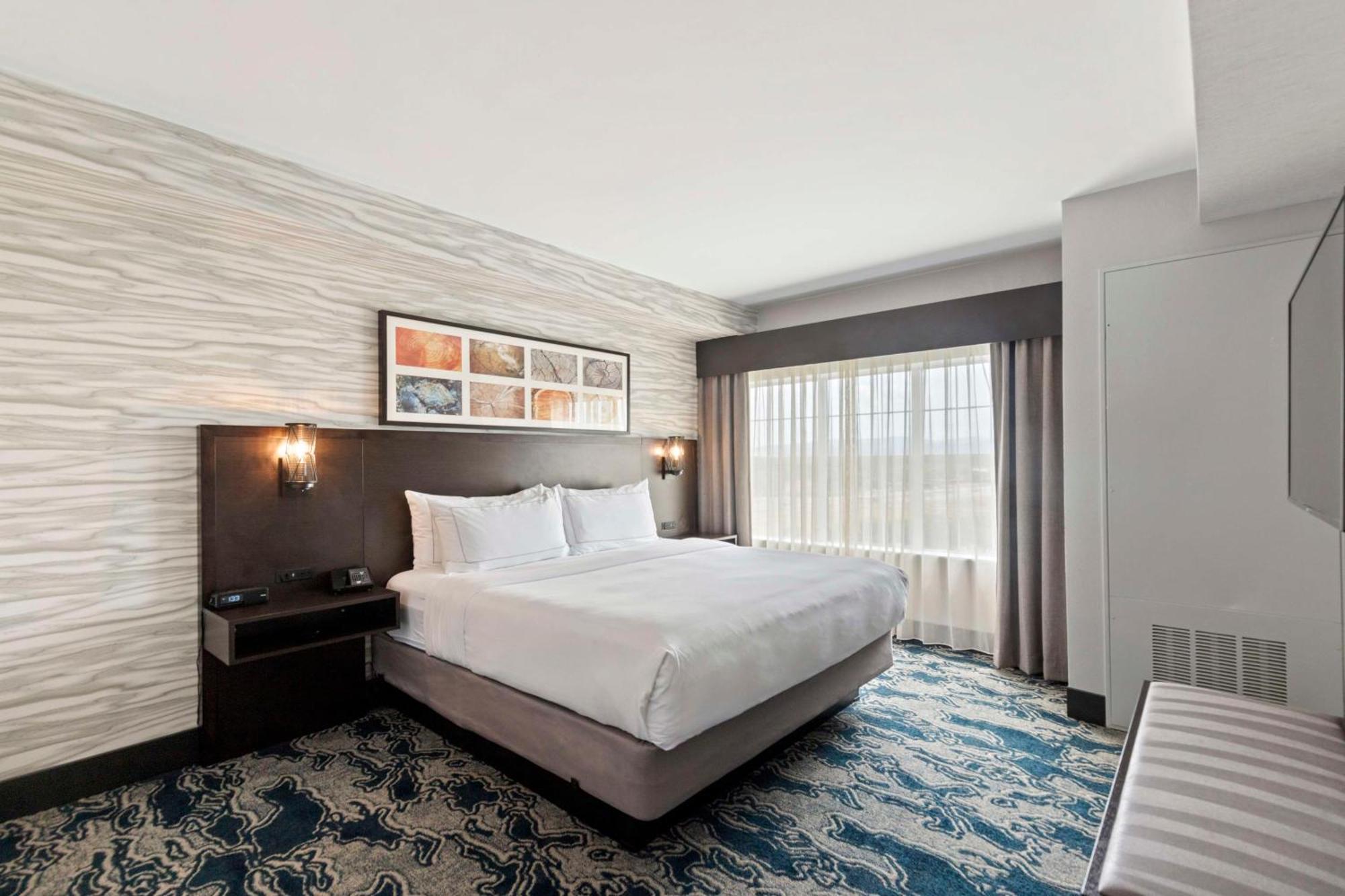 Doubletree By Hilton Front Royal Blue Ridge Shadows Hotel Bagian luar foto