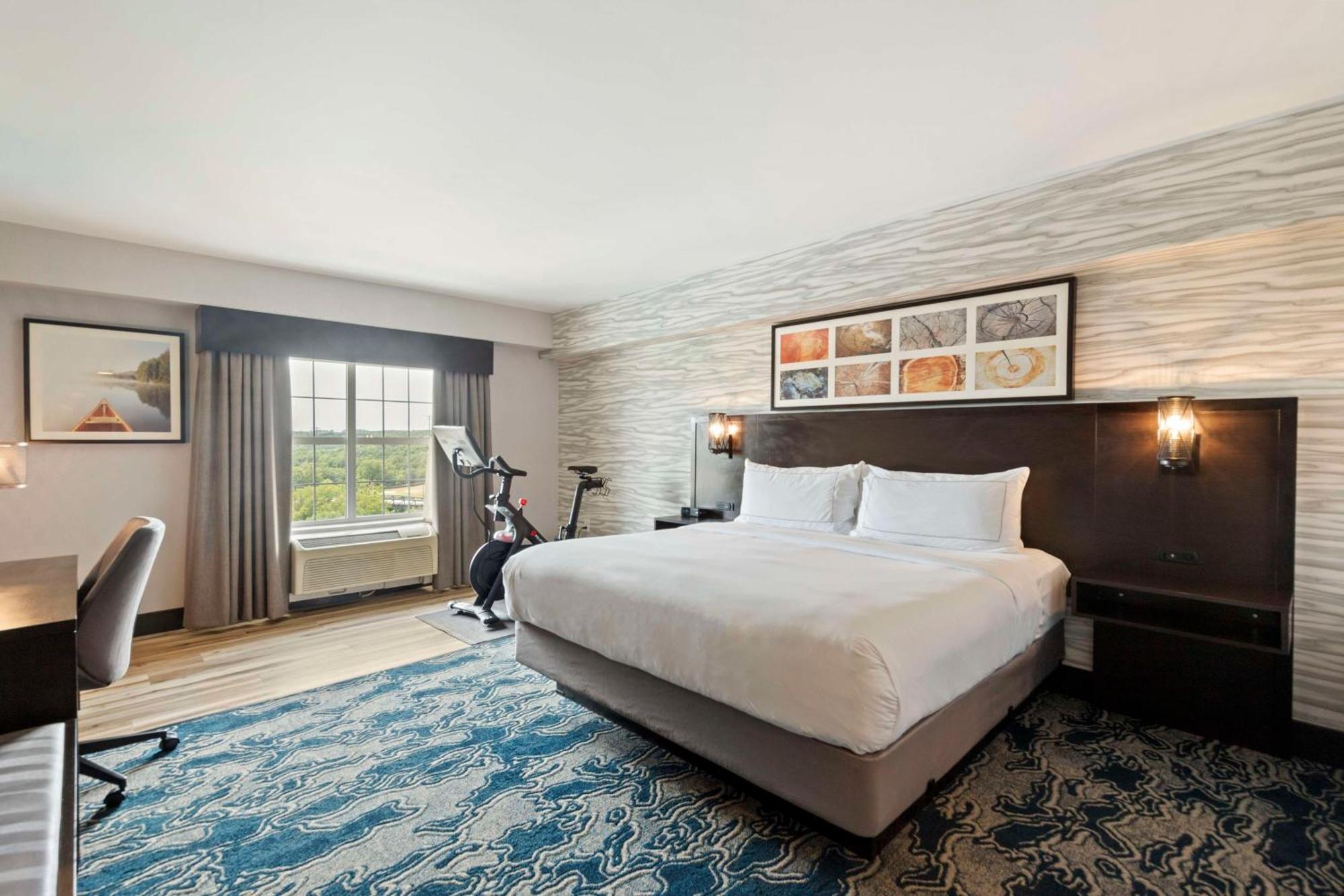 Doubletree By Hilton Front Royal Blue Ridge Shadows Hotel Bagian luar foto