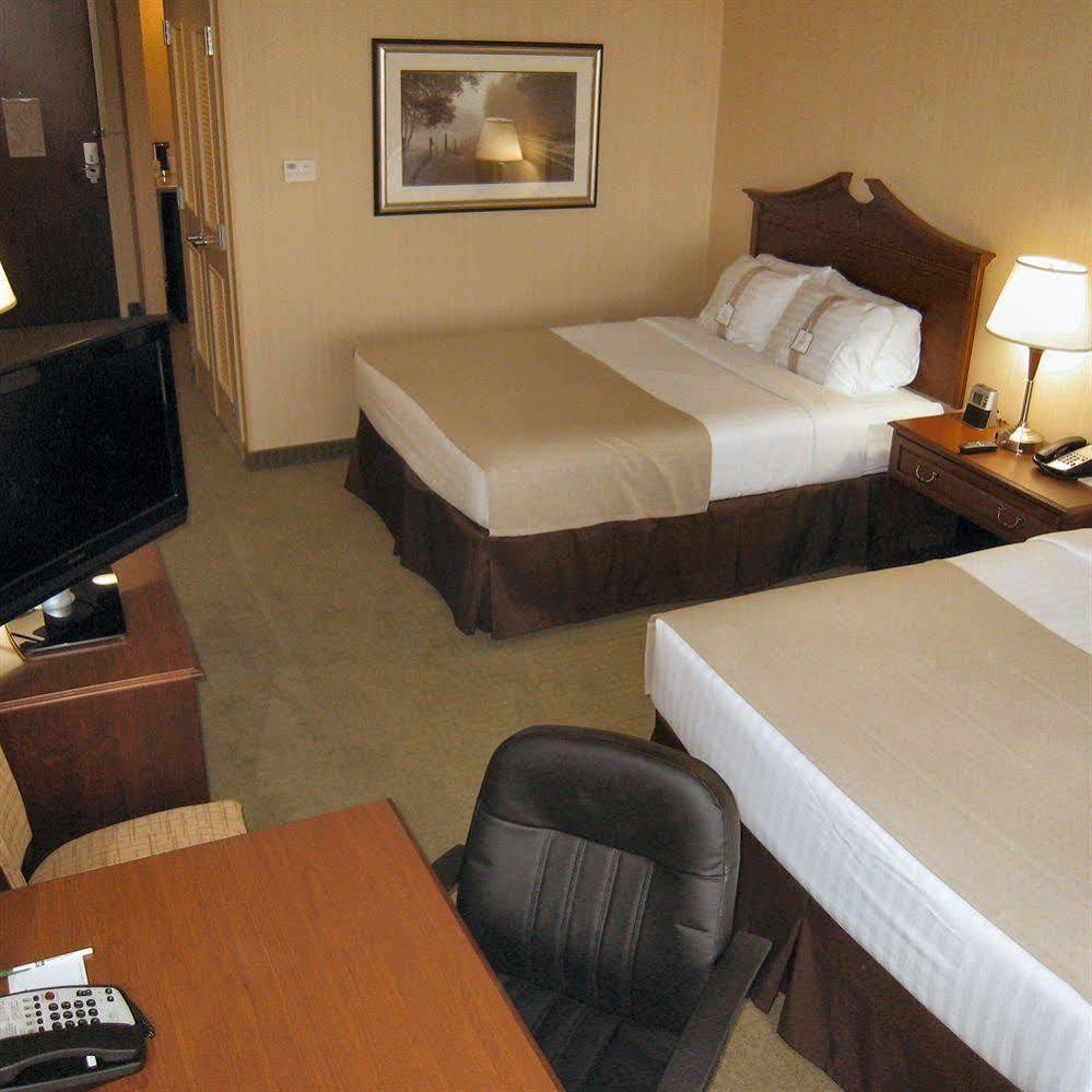 Doubletree By Hilton Front Royal Blue Ridge Shadows Hotel Ruang foto